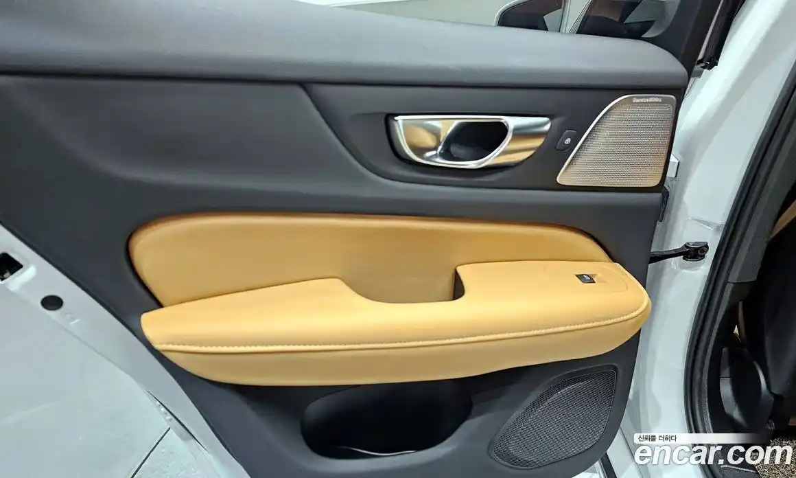 Volvo S60 2024 2.0 гидро в Москве № 1836808, фото 15