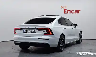 Volvo S60 2024 2.0 гидро в Москве № 1836808, миниатюра 2