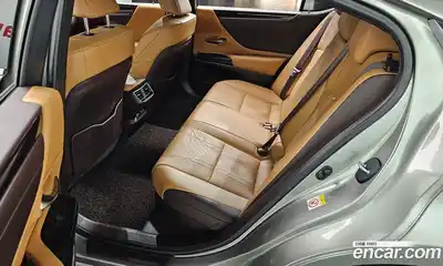 Lexus ES 2018 2.5 гидро в Москве № 1837946, миниатюра 12