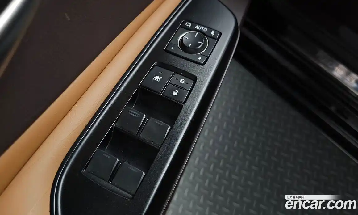 Lexus ES 2018 2.5 гидро в Москве № 1837962, фото 38