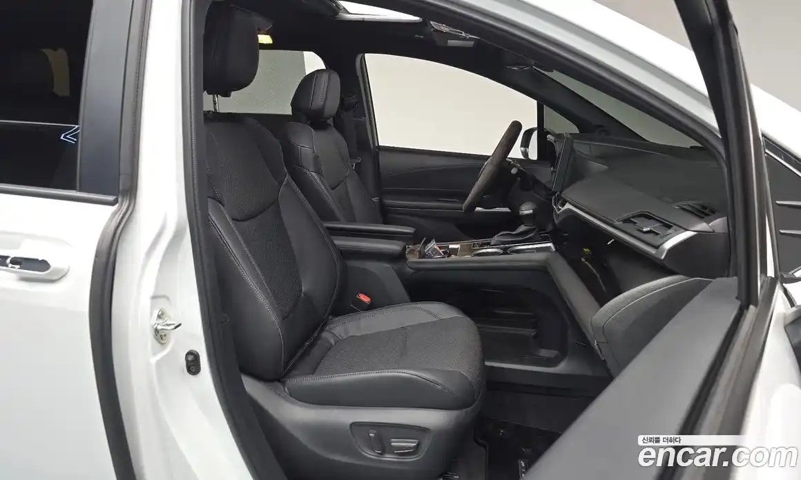 Toyota Sienna 2025 2.5 гидро в Москве № 1838472, фото 17