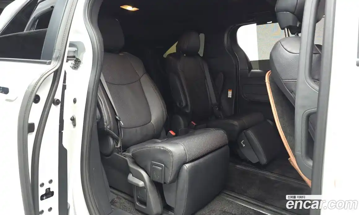 Toyota Sienna 2025 2.5 гидро в Москве № 1838472, фото 18