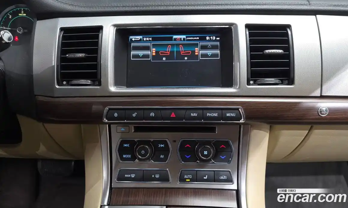Jaguar XF 2015 2.2 гидро в Москве № 1840461, фото 19