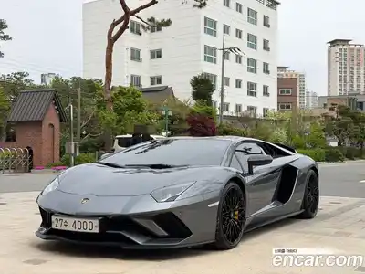 Lamborghini Aventador