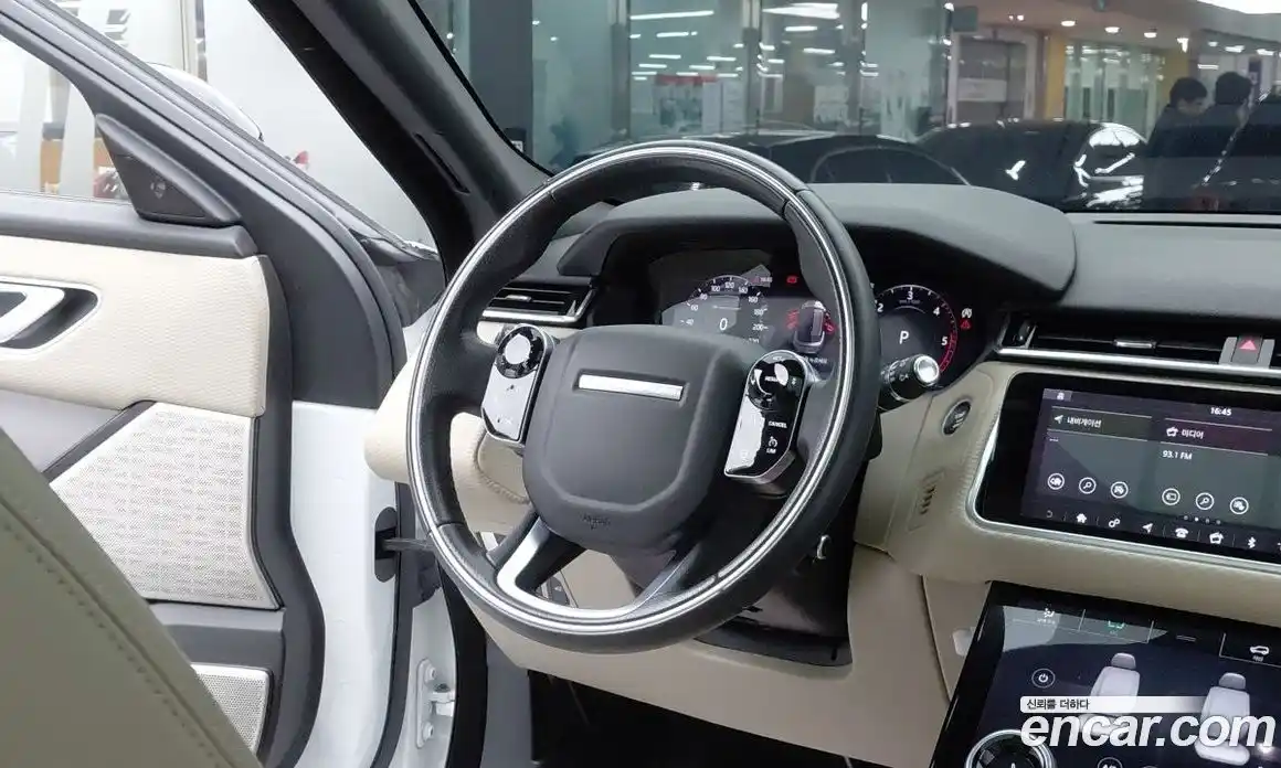 Land Rover Range-Rover Velar 2020 2.0 гидро в Москве № 1149292, фото 14