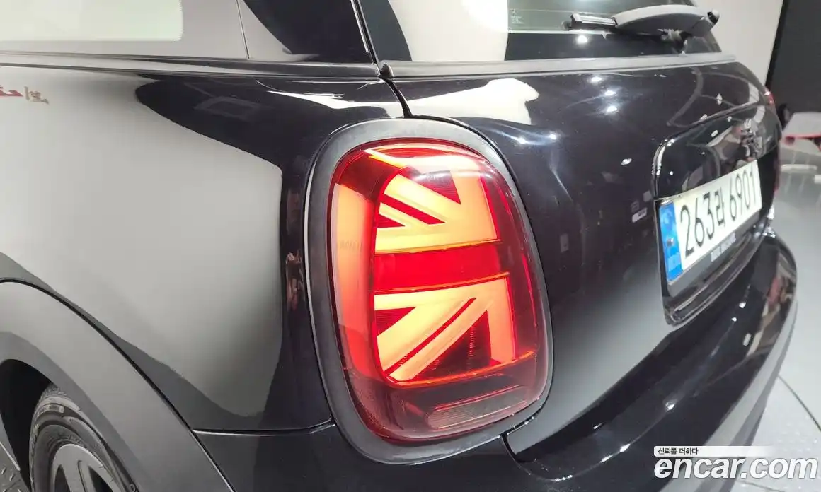 Mini Cooper 2021 1.5 гидро в Москве № 1323045, фото 8