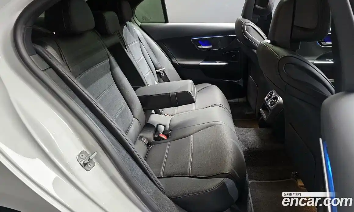 Mercedes-Benz C-Class 2024 2.0 гидро в Москве № 1347656, фото 18
