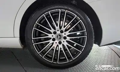 Mercedes-Benz C-Class 2024 2.0 гидро в Москве № 1347656, миниатюра 7
