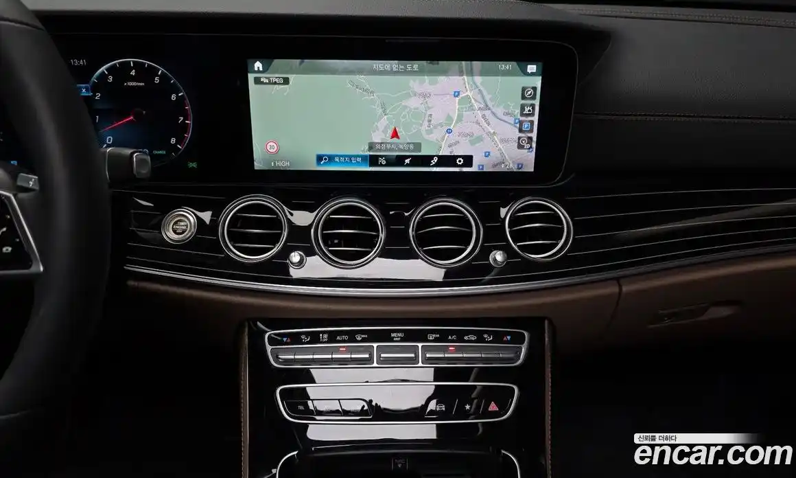 Mercedes-Benz E-Class 2023 3.0 гидро в Москве № 1347722, фото 20