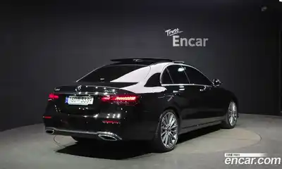 Mercedes-Benz E-Class 2023 3.0 гидро в Москве № 1347722, миниатюра 2