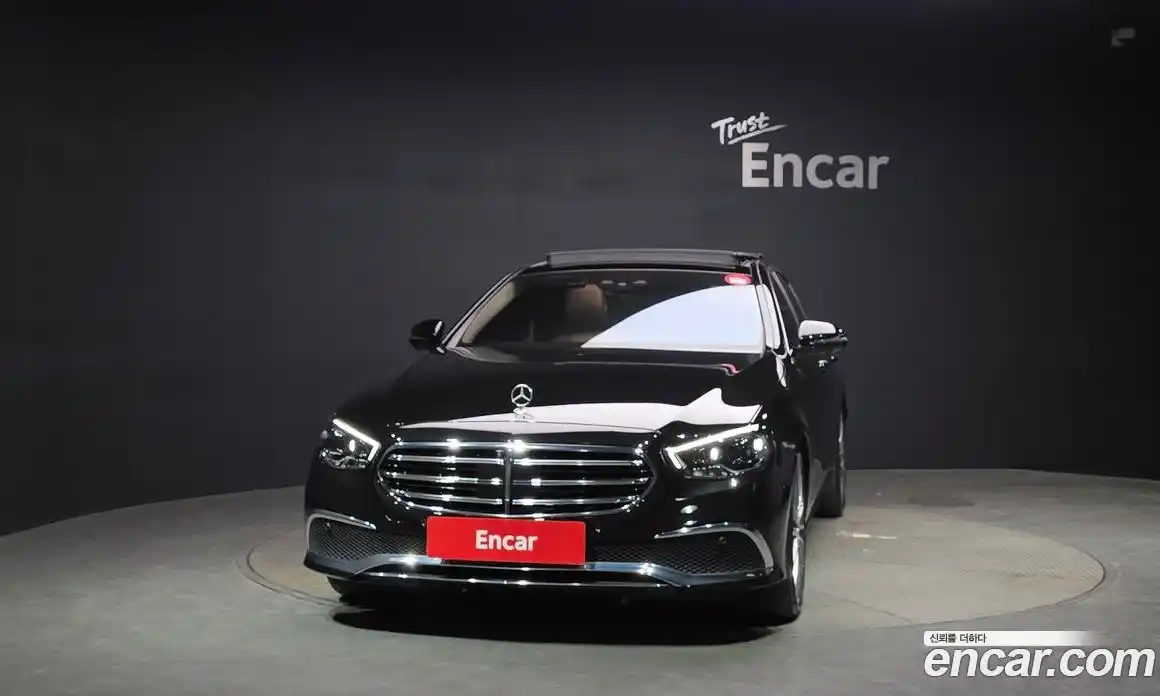 Mercedes-Benz E-Class 2023 3.0 гидро в Москве № 1347722, фото 3