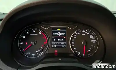 Audi A3 2018 2.0 гидро в Москве № 1348553, миниатюра 11