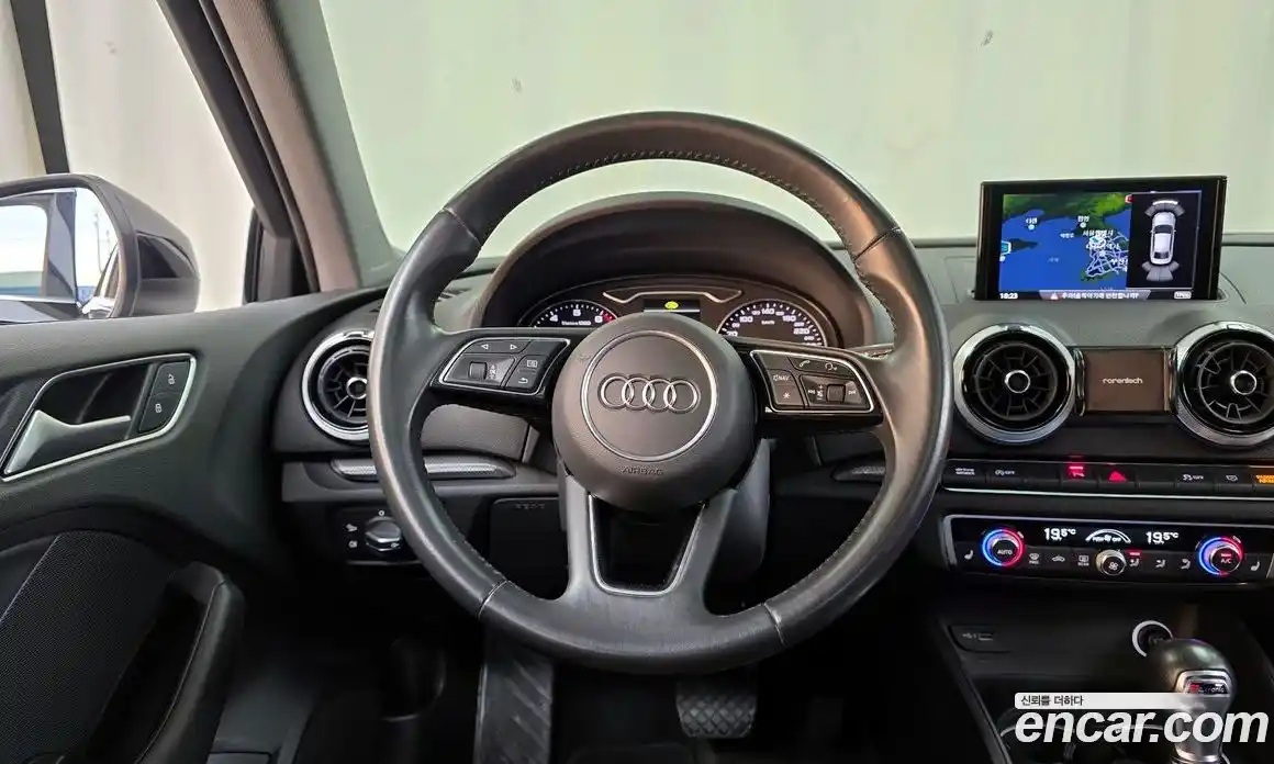 Audi A3 2018 2.0 гидро в Москве № 1348553, фото 19