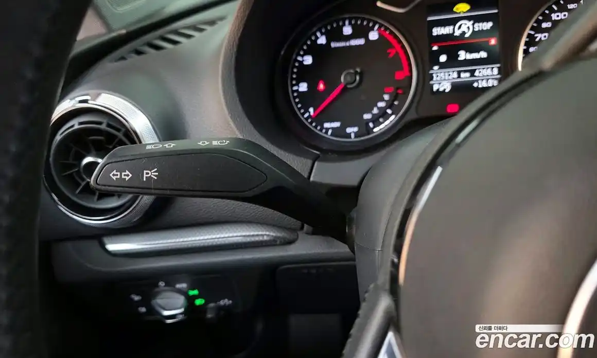Audi A3 2018 2.0 гидро в Москве № 1348553, фото 28