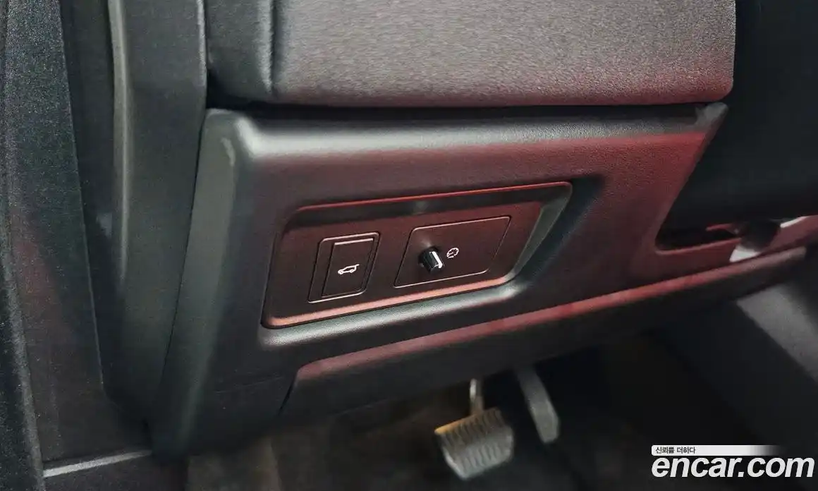 Land Rover Range-Rover Evoque 2018 2.0 гидро в Москве № 1349528, фото 27