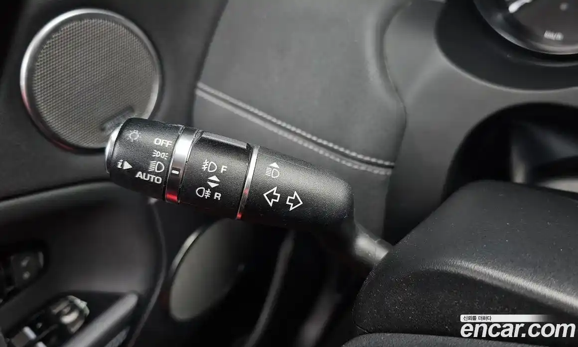 Land Rover Range-Rover Evoque 2018 2.0 гидро в Москве № 1349528, фото 29