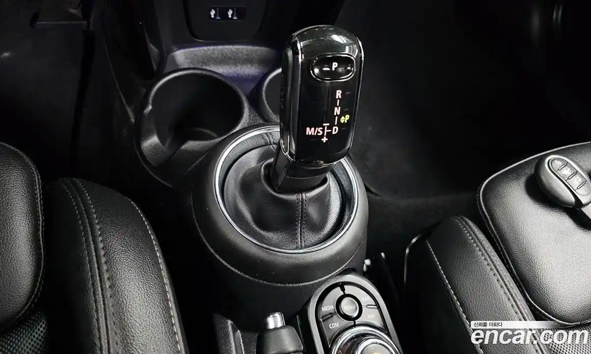 Mini Cooper 2020 1.5 гидро в Москве № 1349792, фото 12