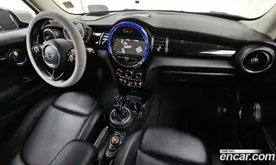 Mini Cooper 2020 1.5 гидро в Москве № 1349792, миниатюра 10