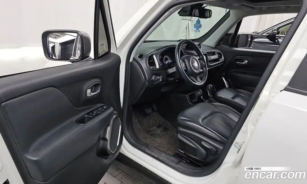 Jeep Renegade 2020 1.6 гидро в Москве № 1350555, фото 13