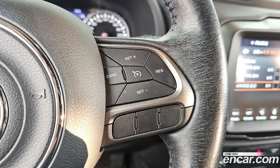 Jeep Renegade 2020 1.6 гидро в Москве № 1350555, фото 31