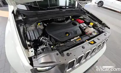 Jeep Renegade 2020 1.6 гидро в Москве № 1350555, миниатюра 6