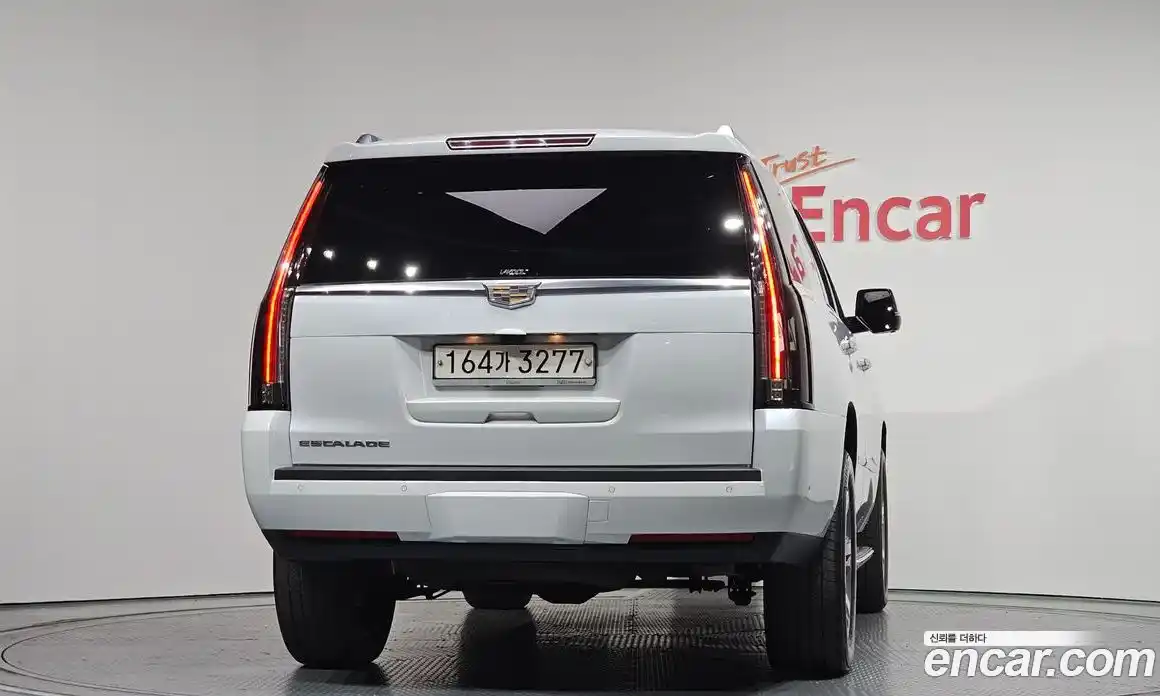 Cadillac Escalade 2020 6.2 гидро в Москве № 1351333, фото 4