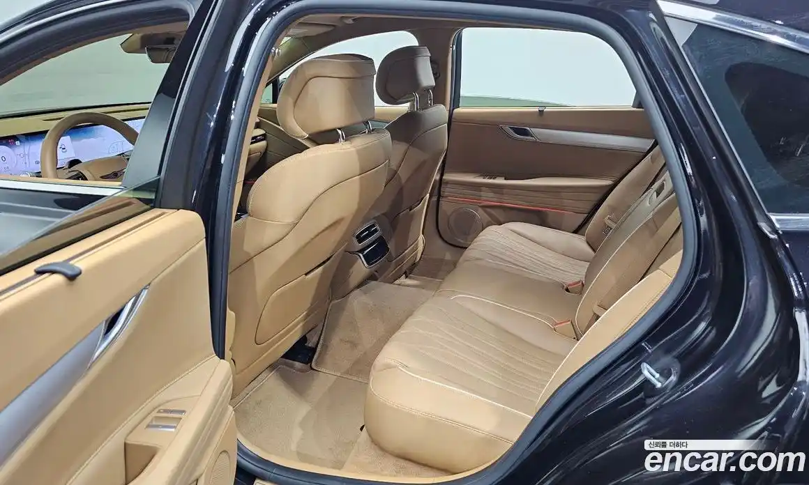 Genesis G80 2024 2.5 гидро в Москве, фото 17