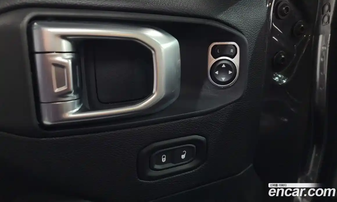 Jeep Wrangler 2020 2.0 гидро в Москве № 1405785, фото 30