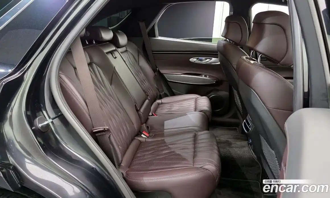 Genesis GV70 2021 2.5 гидро, фото 16