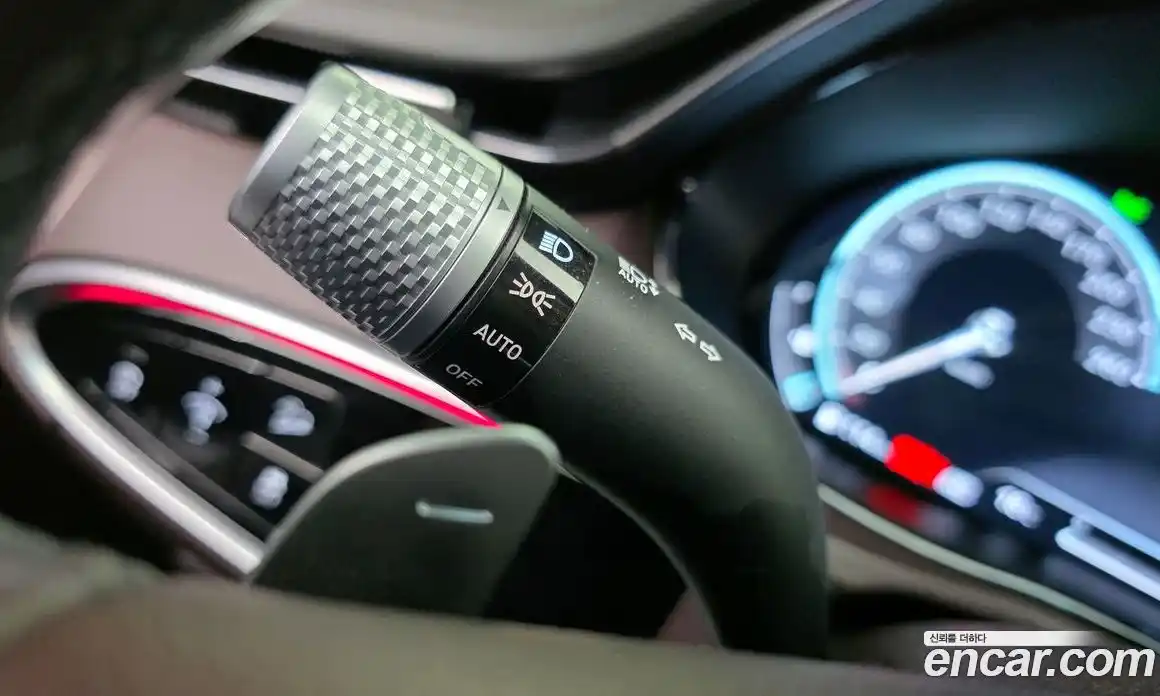 Genesis GV70 2021 2.5 гидро, фото 28