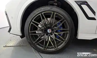 BMW X6M 2023 4.4 гидро в Москве № 1418962, миниатюра 5