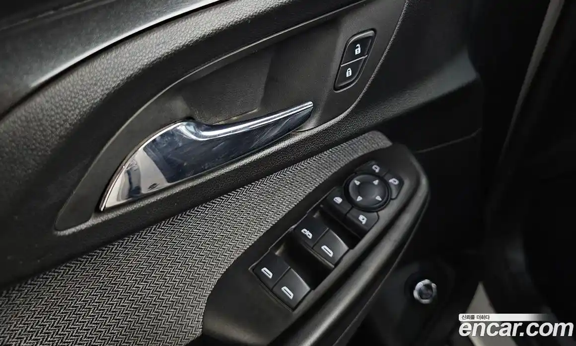 Chevrolet TrailBlazer 2022 1.3 гидро в Москве, фото 41
