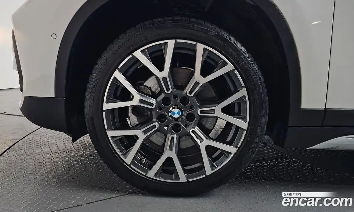 BMW X1 2022 2.0 гидро в Москве № 1420421, фото 4