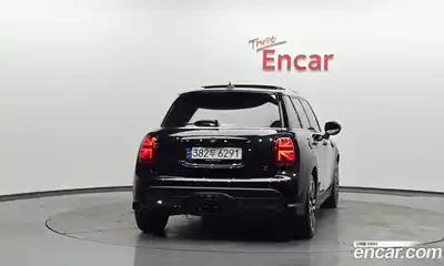 Mini Cooper 2024 2.0 гидро в Москве № 1423578, миниатюра 4