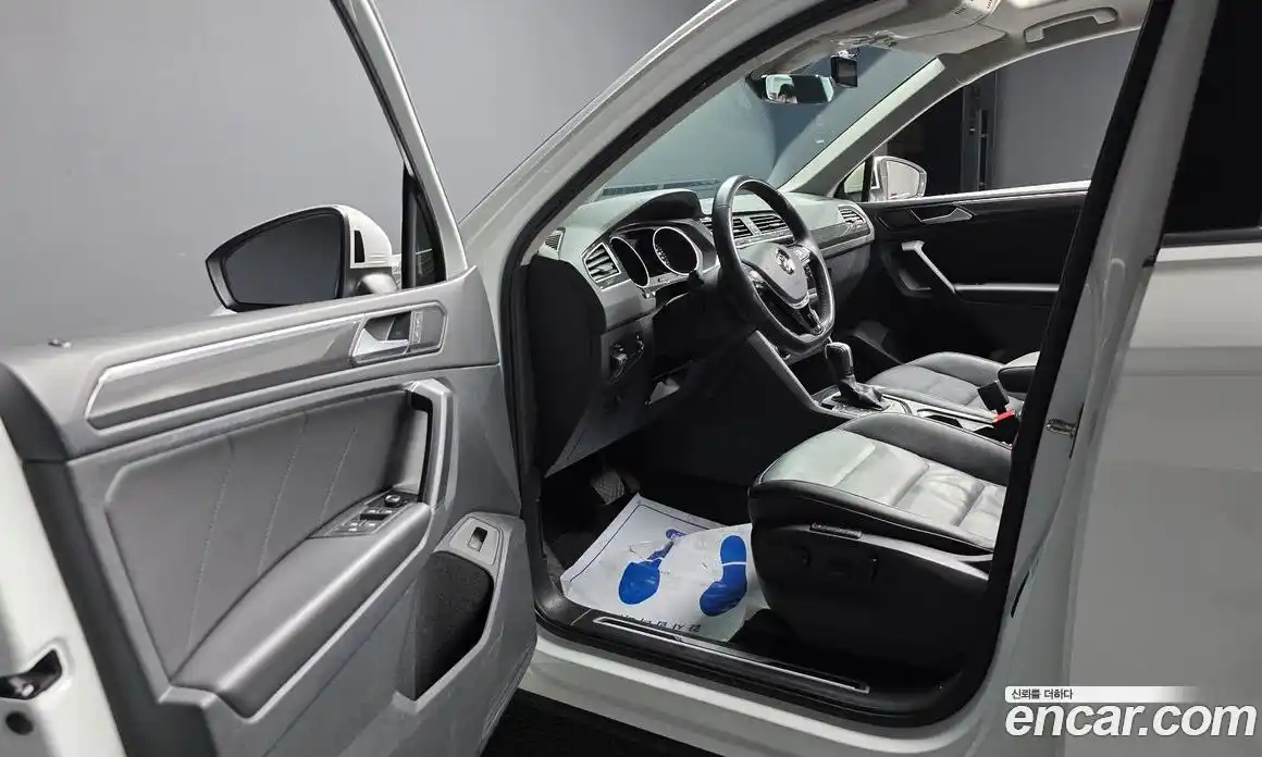 Volkswagen Tiguan 2020 2.0 гидро в Москве № 1424099, фото 13