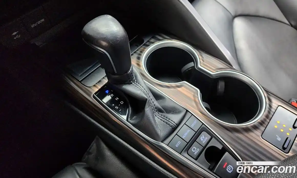 Toyota Camry 2018 2.5 гидро в Москве № 1424528, фото 12