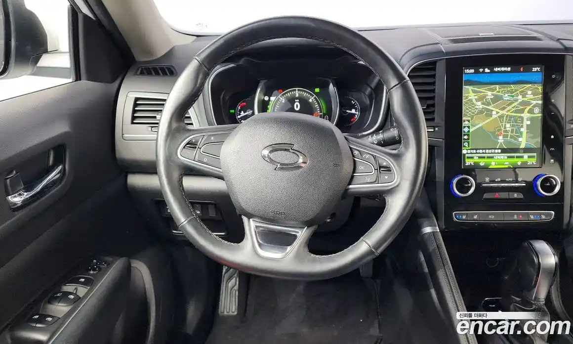 Renault QM6 2017 2.0 гидро в Москве № 1542872, фото 19