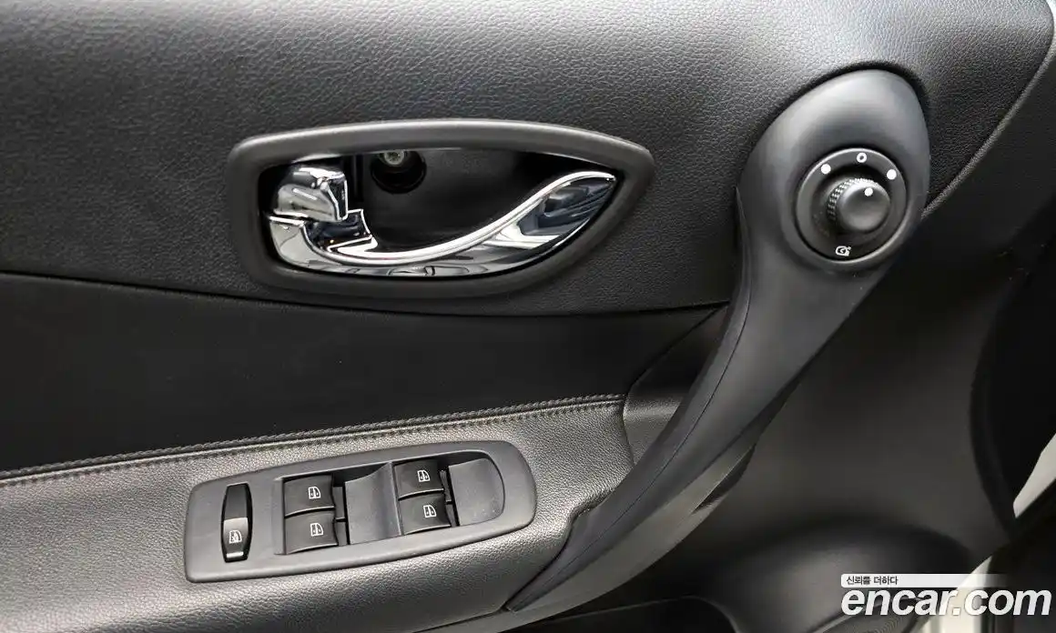 Renault QM5 2015 2.0 гидро в Москве № 1543554, фото 27