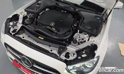 Mercedes-Benz E-Class 2021 2.0 гидро в Москве № 1545599, миниатюра 6