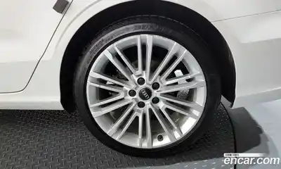 Audi A3 2018 2.0 гидро в Москве № 1546127, миниатюра 7