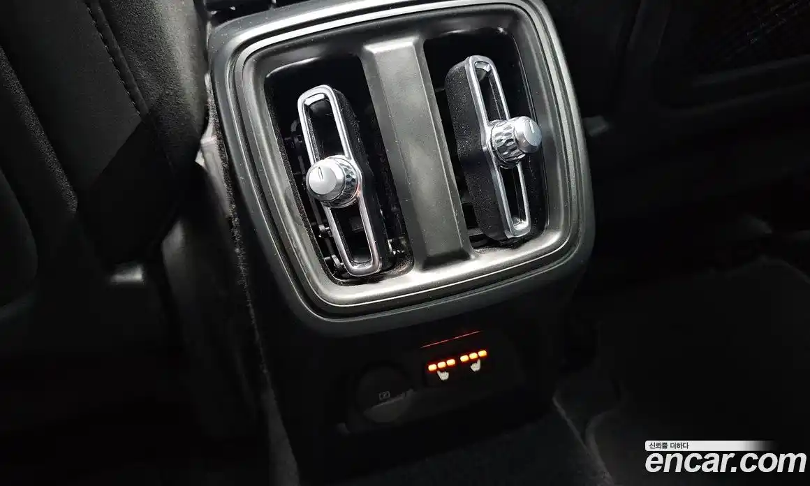 Volvo XC40 2025 2.0 гидро в Москве № 1546758, фото 24