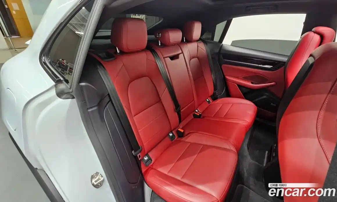 Porsche Macan 2025 0.2 гидро в Москве № 1547095, фото 17