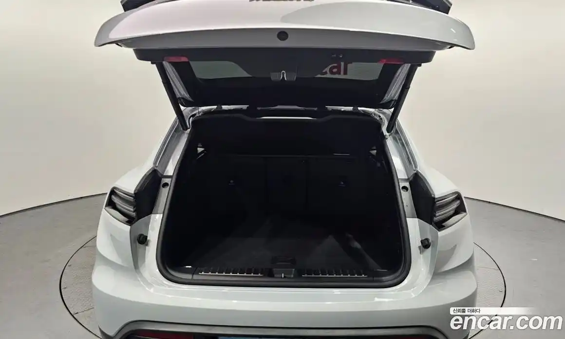 Porsche Macan 2025 0.2 гидро в Москве № 1547095, фото 21