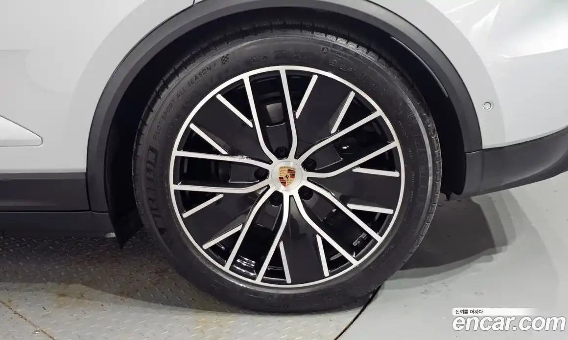 Porsche Macan 2025 0.2 гидро в Москве № 1547095, фото 7