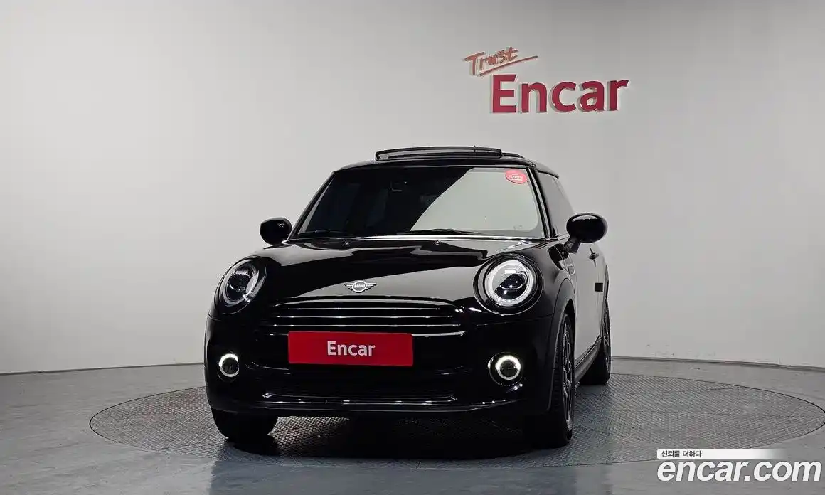 Mini Cooper 2020 1.5 гидро в Москве № 1548160, фото 3