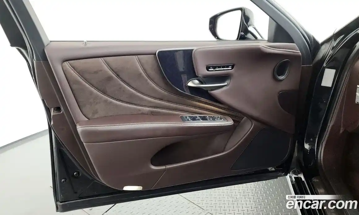 Lexus LS 2018 3.4 гидро в Москве № 1548870, фото 14