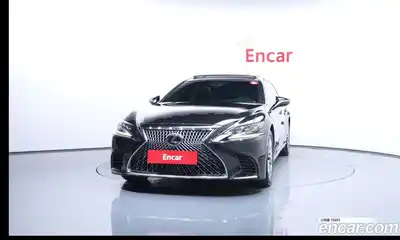 Lexus LS 2018 3.4 гидро в Москве № 1548870, миниатюра 3