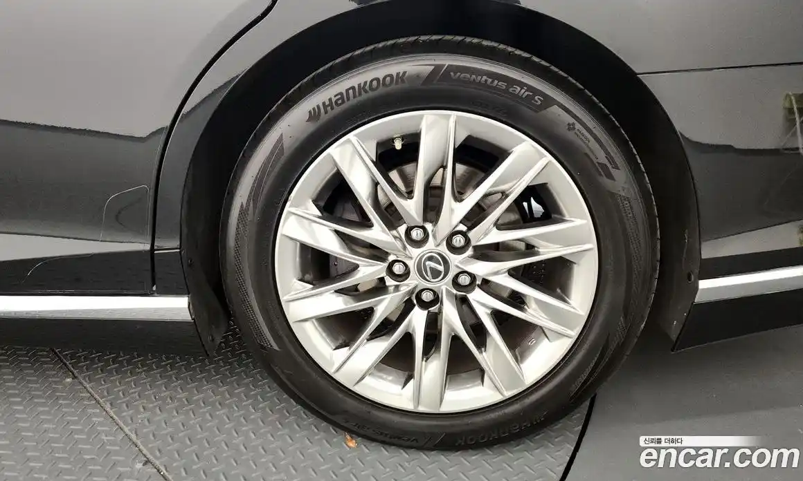 Lexus LS 2018 3.4 гидро в Москве № 1548870, фото 7