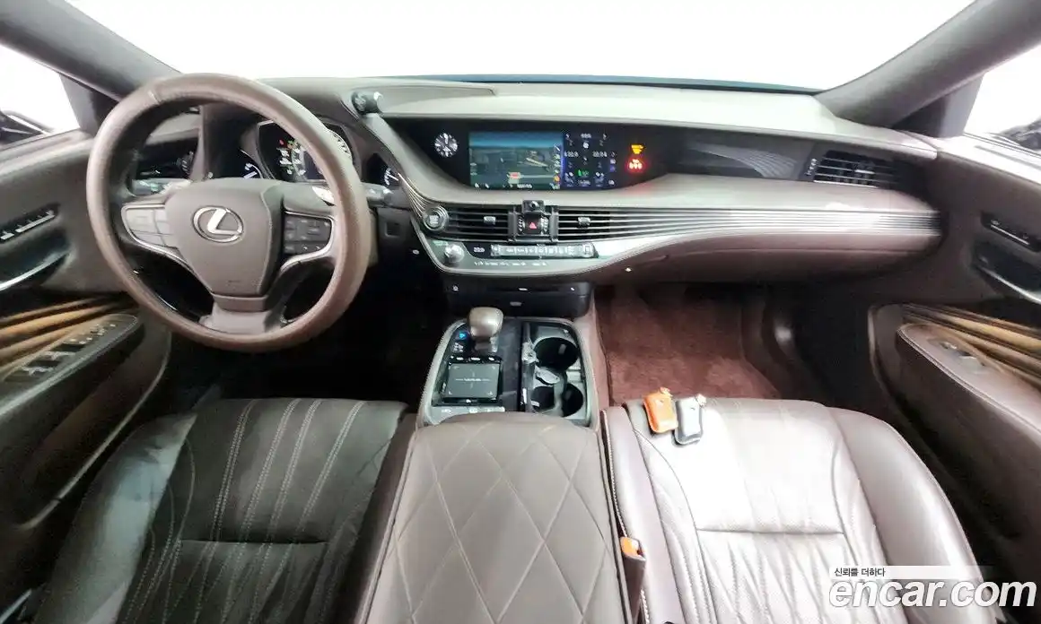Lexus LS 2018 3.4 гидро в Москве № 1548870, фото 10