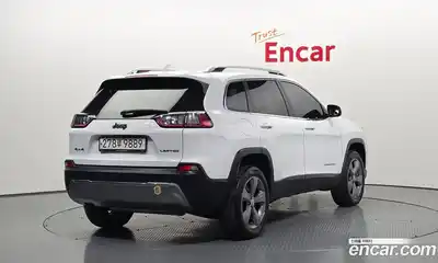 Jeep Cherokee 2020 2.4 гидро в Москве № 1549850, миниатюра 2